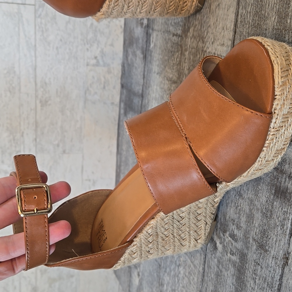 Time And Tru Woven Wedge Tan Brown Sandals Size 8.5 Womans - Picture 6 of 10